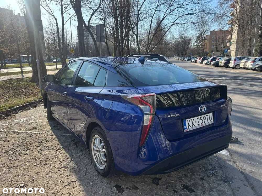 Toyota Prius - 3
