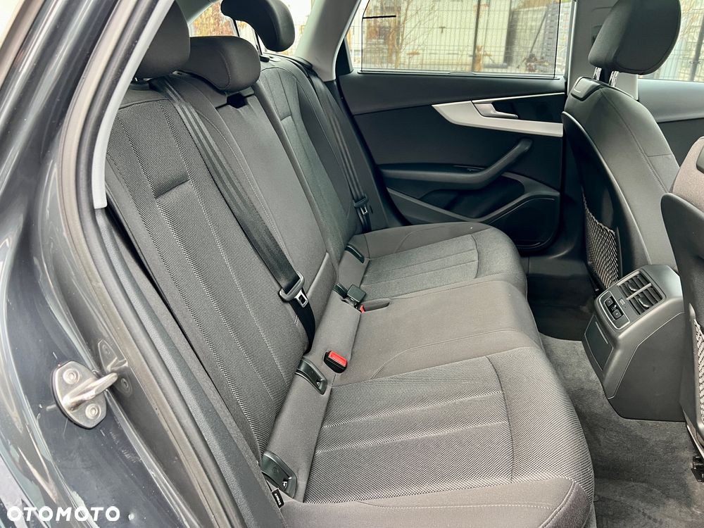 Audi A4 Avant 2.0 TDI S tronic quattro - 19