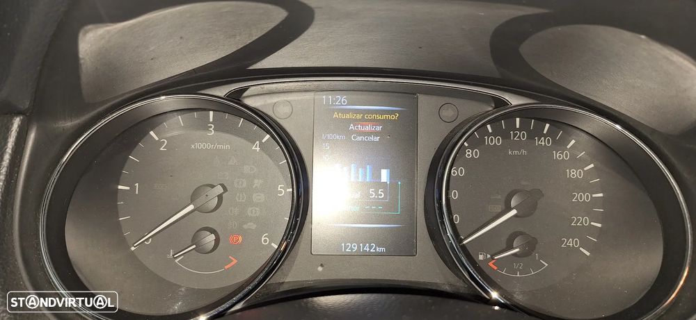 Nissan Qashqai 1.5 dCi N-Connecta 18 - 11