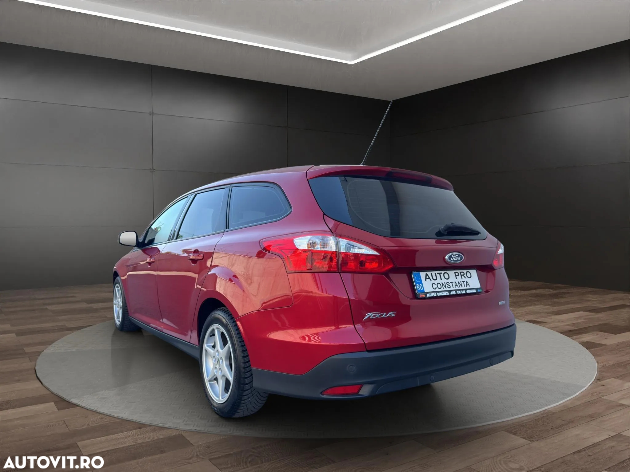 Ford Focus 1.0 EcoBoost Start-Stopp-System TREND - 4
