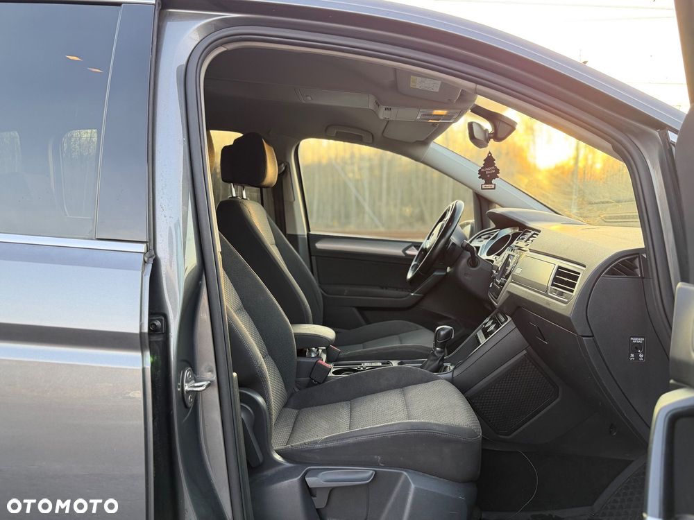 Volkswagen Touran - 7