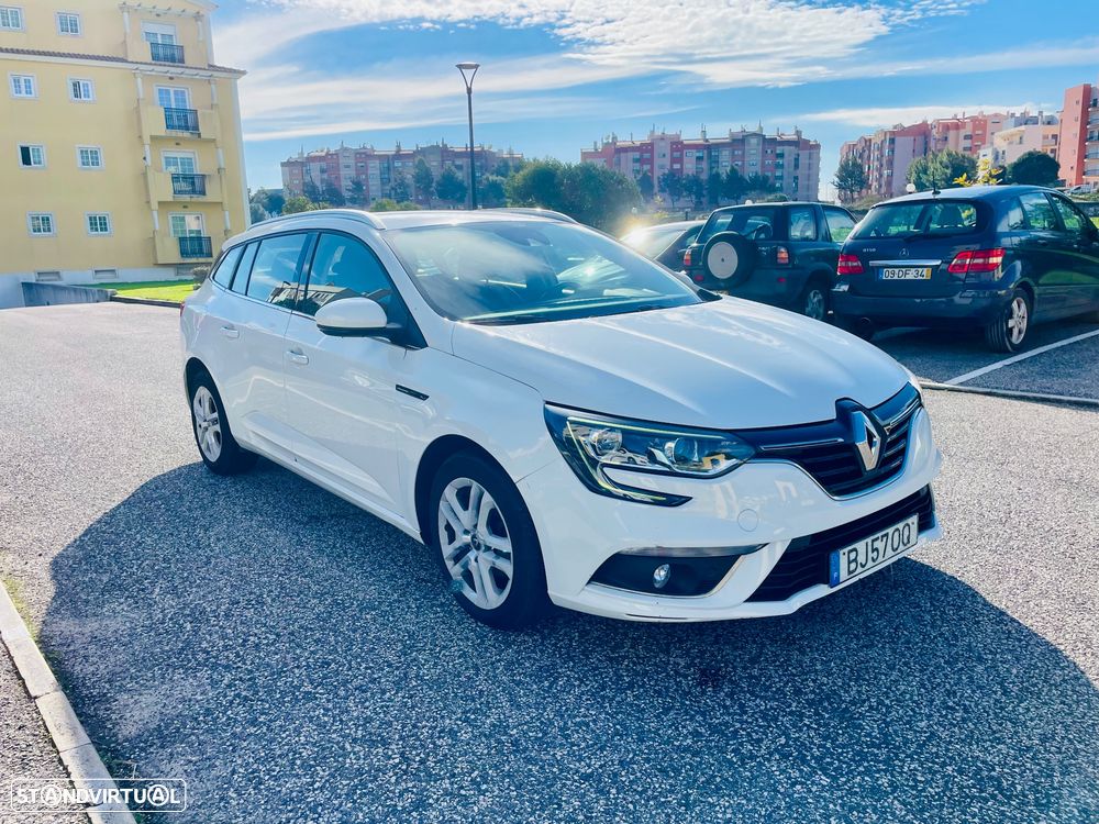 Renault Mégane Sport Tourer 1.5 Blue dCi Zen - 2
