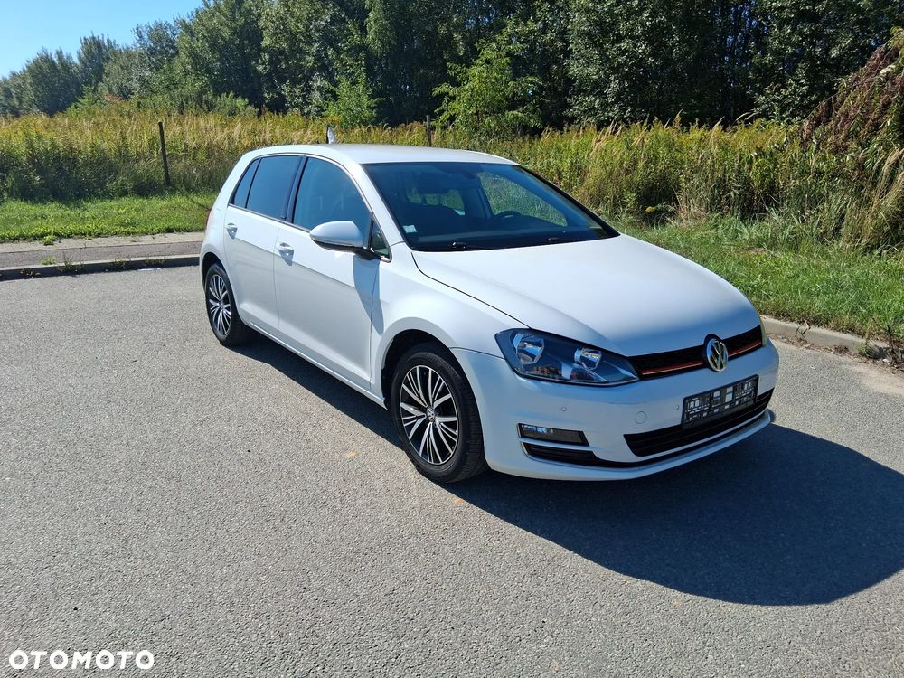 Volkswagen Golf 1.2 TSI BlueMotion Technology Allstar - 4