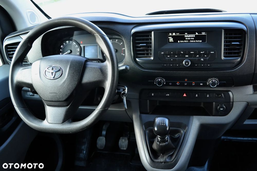Toyota ProAce 1.6 D-4D Medium 2,7t (bryg.) - 8