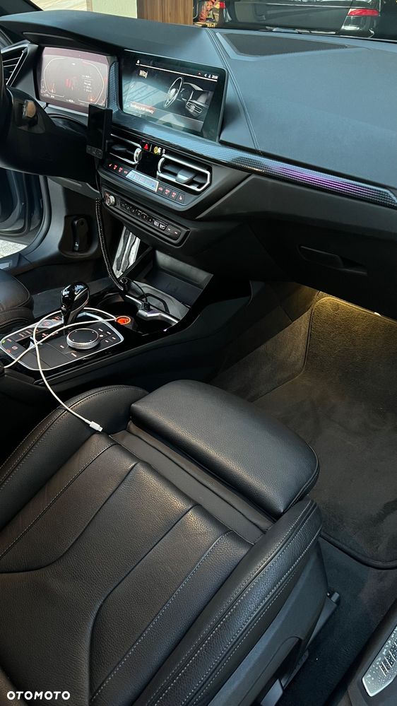 BMW Seria 1 120d xDrive M Sport - 12