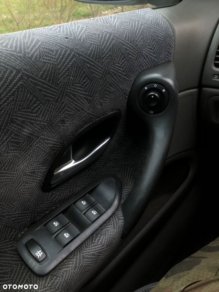 Renault Laguna - 17