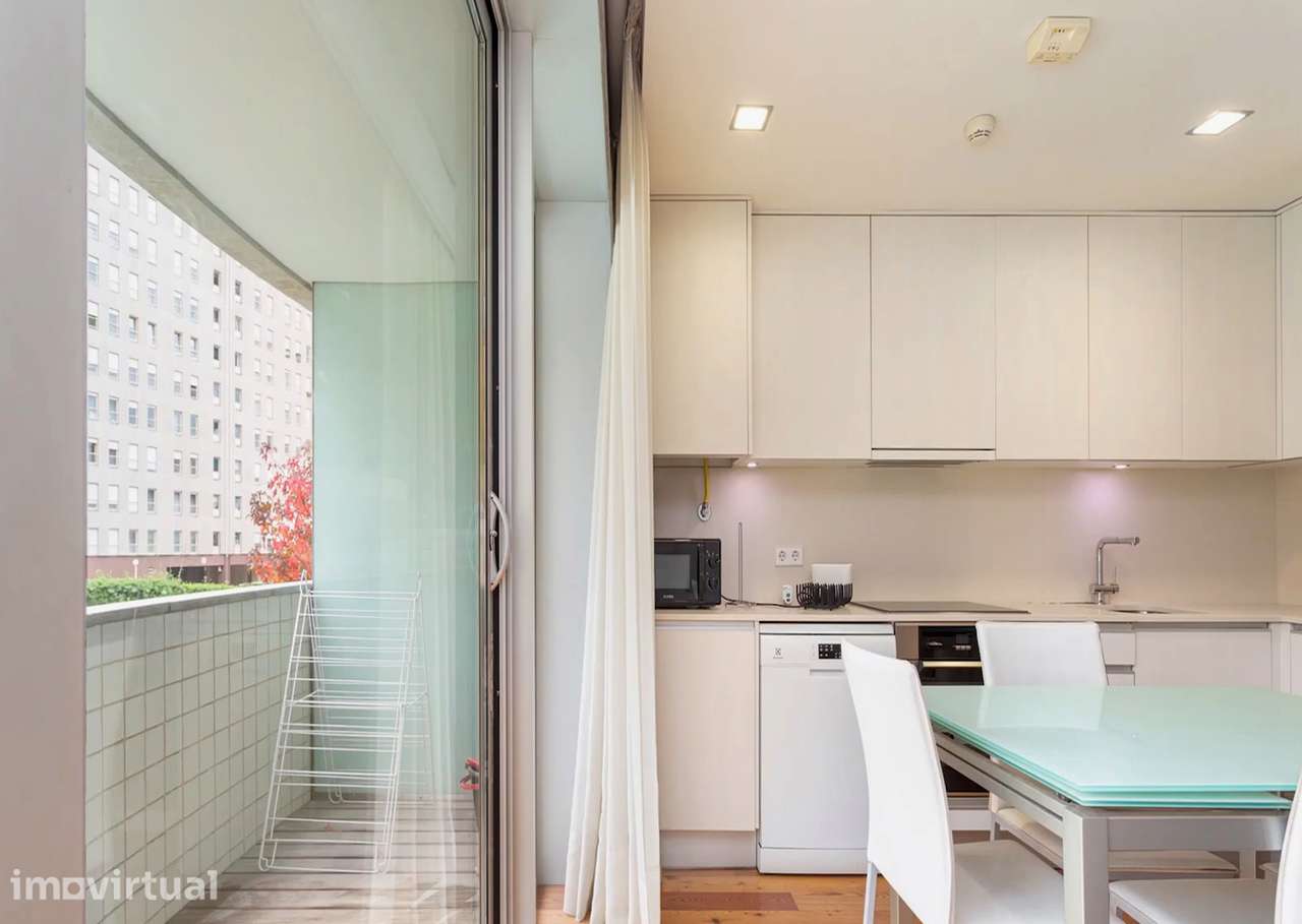 Apartamento T0 com ar condicionado em Ramalde - Grande imagem: 3/12