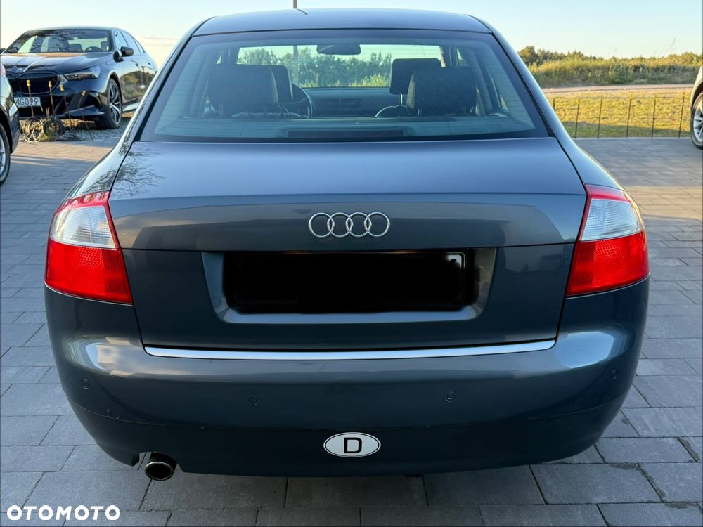 Audi A4 Limousine - 20