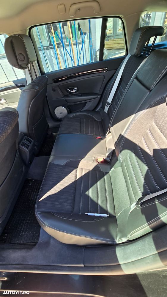 Renault Laguna dCi 110 FAP Bose Edition - 15