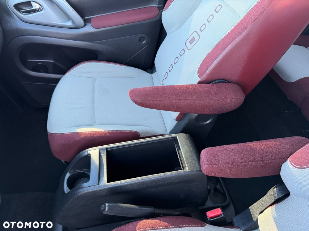 Citroën Berlingo e-HDi 90 FAP EGS6 Start Stop Silver Selection - 28