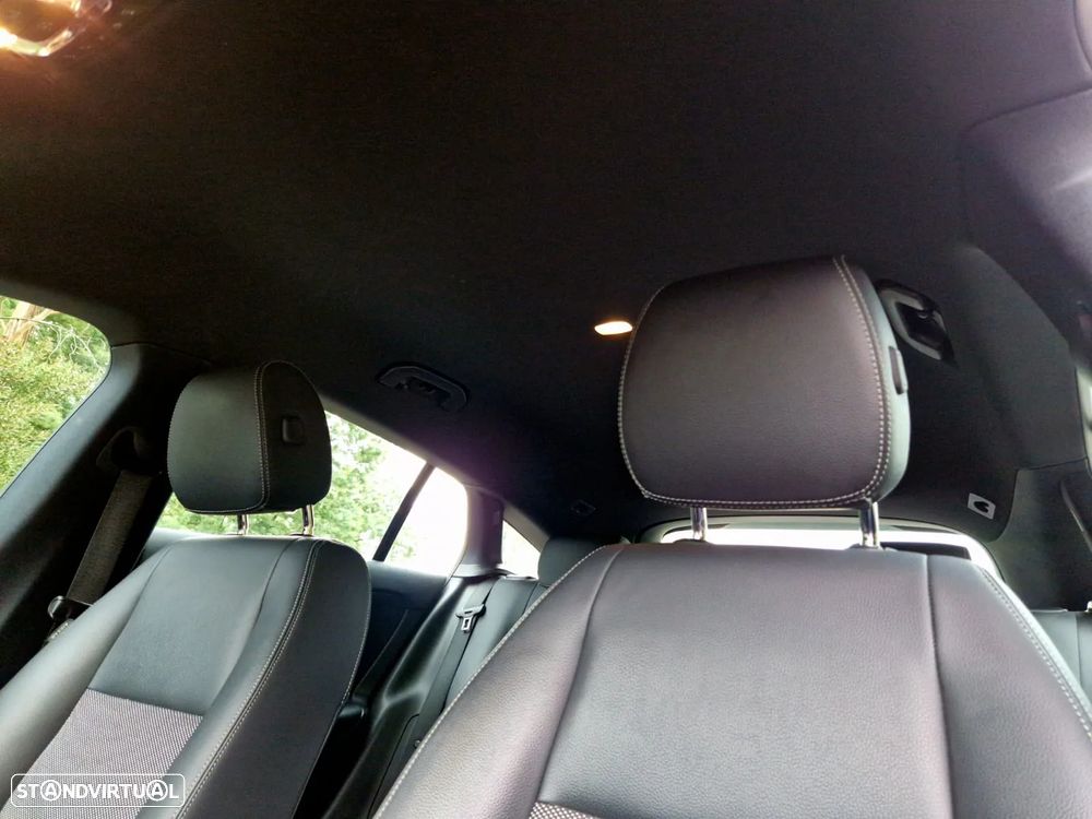 Mercedes-Benz CLA 180 - 13