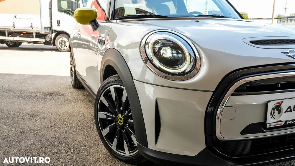 Mini Cooper SE Electric Trim - 29