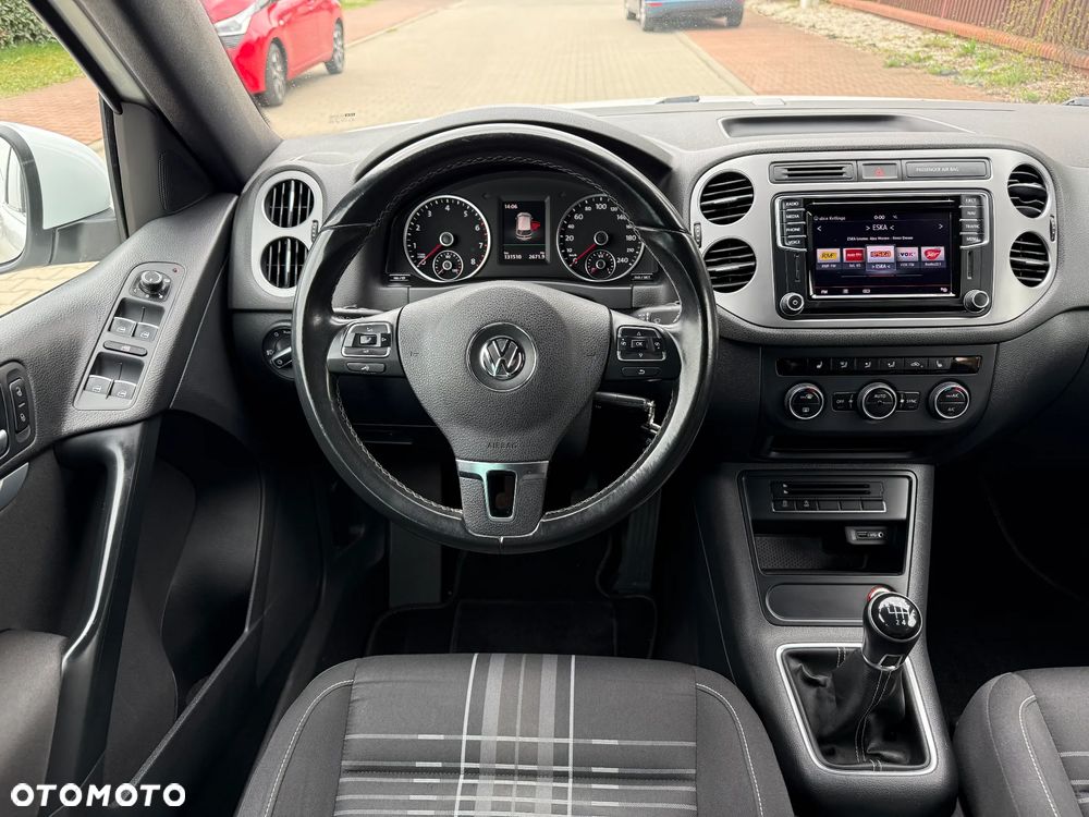 Volkswagen Tiguan - 26
