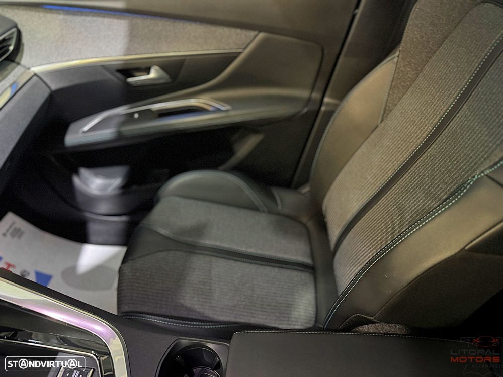 Peugeot 3008 1.2 PureTech Allure Pack EAT8 - 20