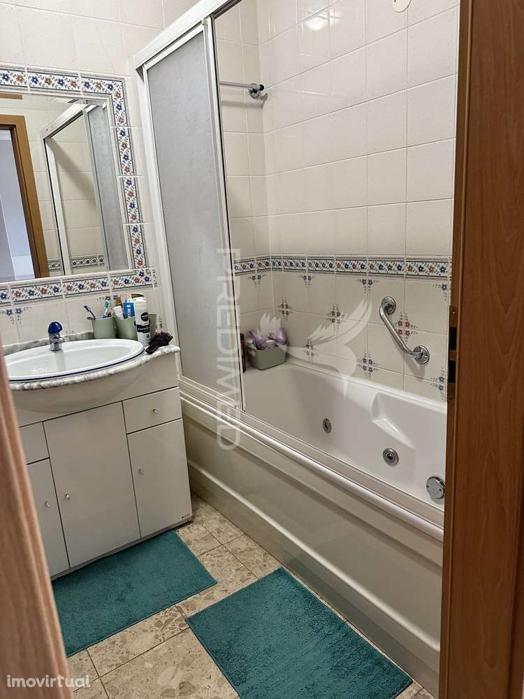 Apartamento T0 para arrendamento ao ano em condomínio privado! - Grande imagem: 3/18