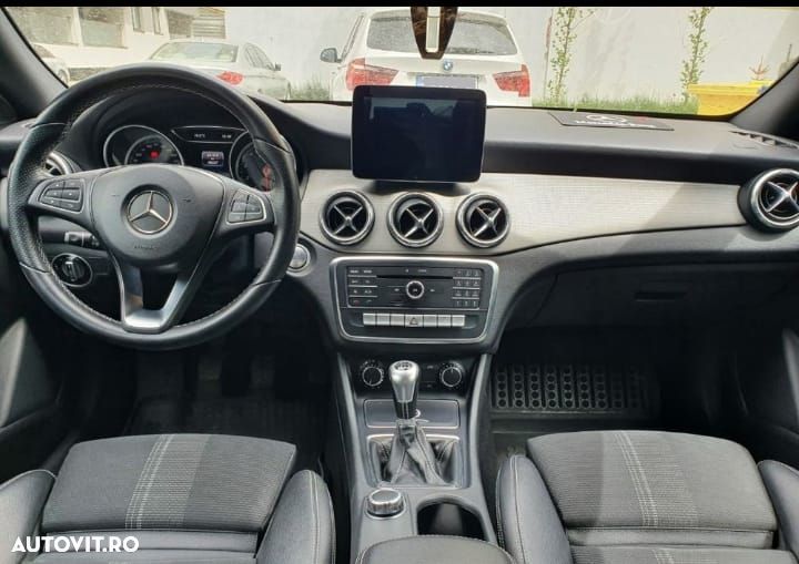 Mercedes-Benz CLA 200 UrbanStyle Edition - 9