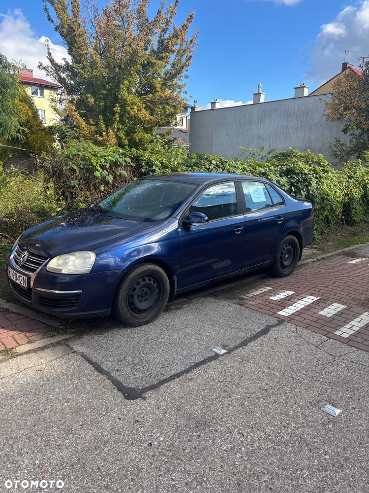 Volkswagen Jetta - 3