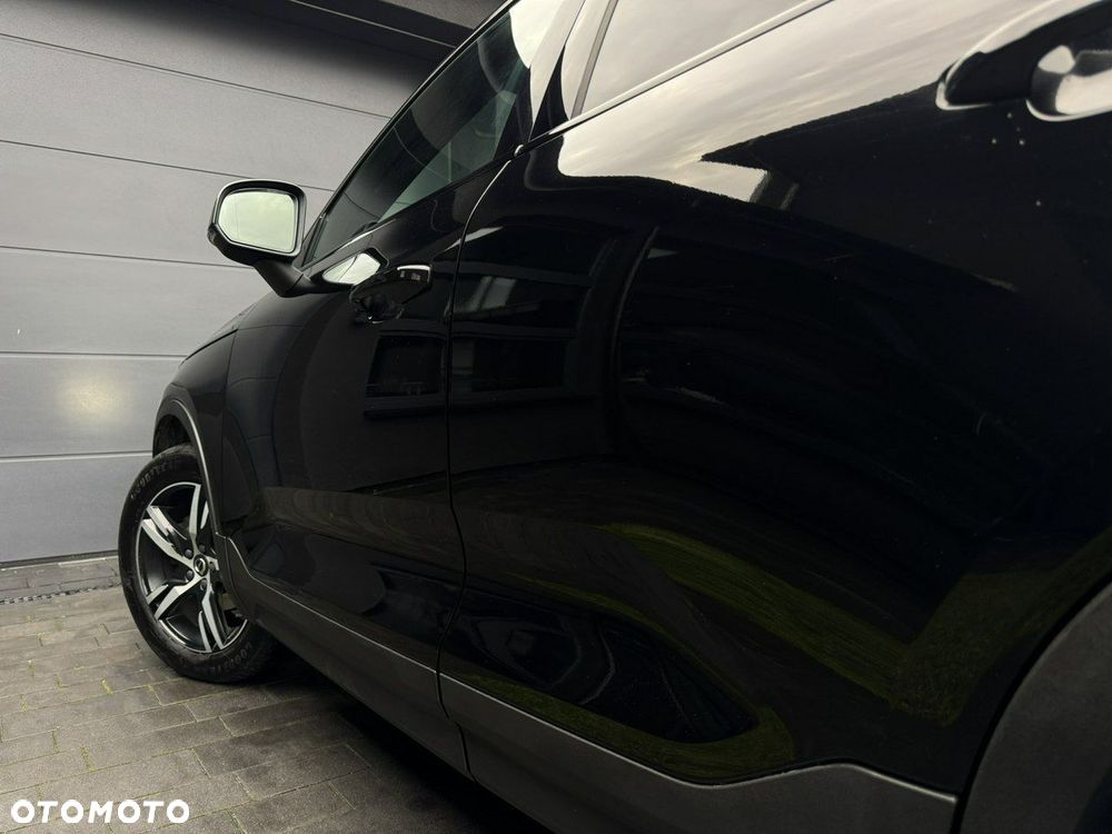 Volvo XC 40 D3 SCR R-Design - 33