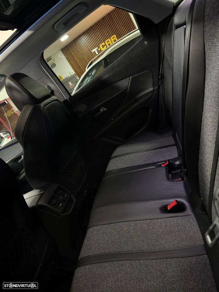 Peugeot 3008 PureTech 130 Stop & Start Allure - 24