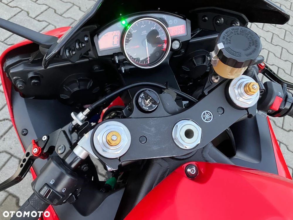 Yamaha R6 - 7