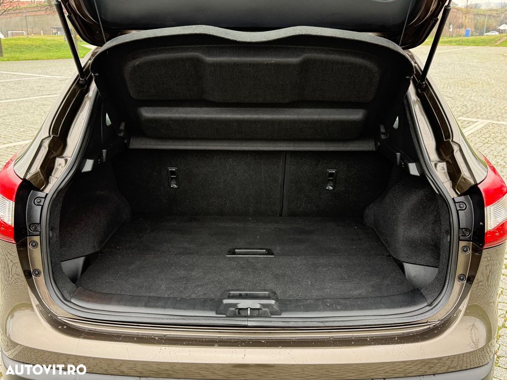 Nissan Qashqai 1.6 DCI ALL-MODE 4x4i ACENTA - 16