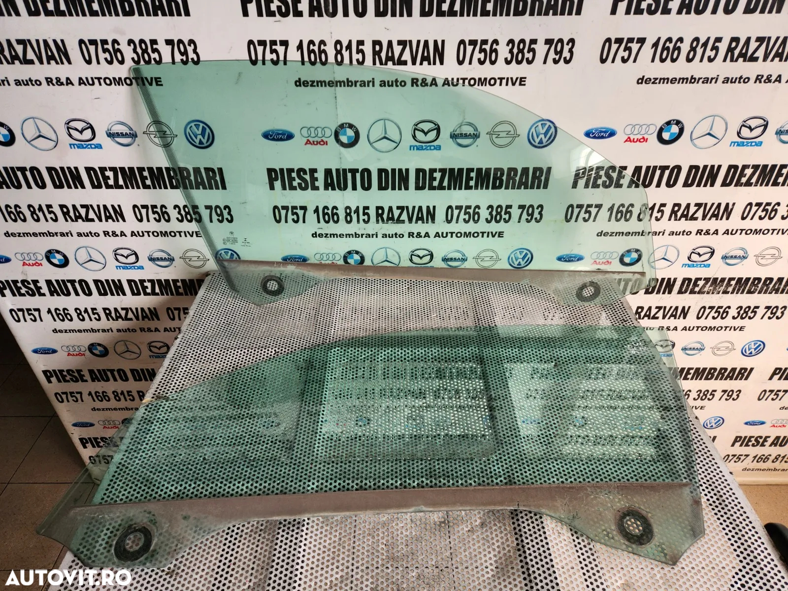 Geamuri Geam Stanga Dreapta Bmw Seria 4 Coupe Cabrio F32 F33 F82 F83 Dezmembrez Bmw Seria 4 F32 F33 - 4