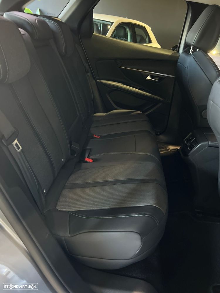 Peugeot 3008 1.6 Hybrid Active Pack e-EAT8 - 33