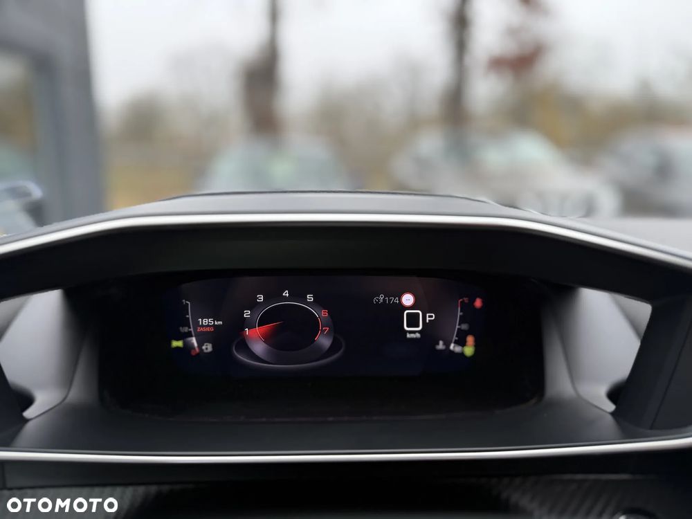 Peugeot 2008 1.2 PureTech Allure S&S EAT8 - 30