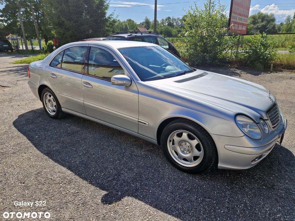 Mercedes-Benz Klasa E 240 Elegance - 4