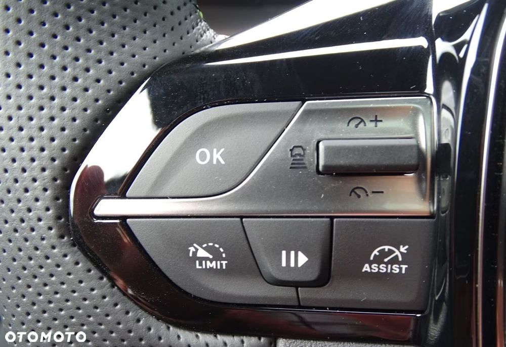 Peugeot 408 1.2 PureTech mHEV GT Exclusive S&S e-DCS6 - 7