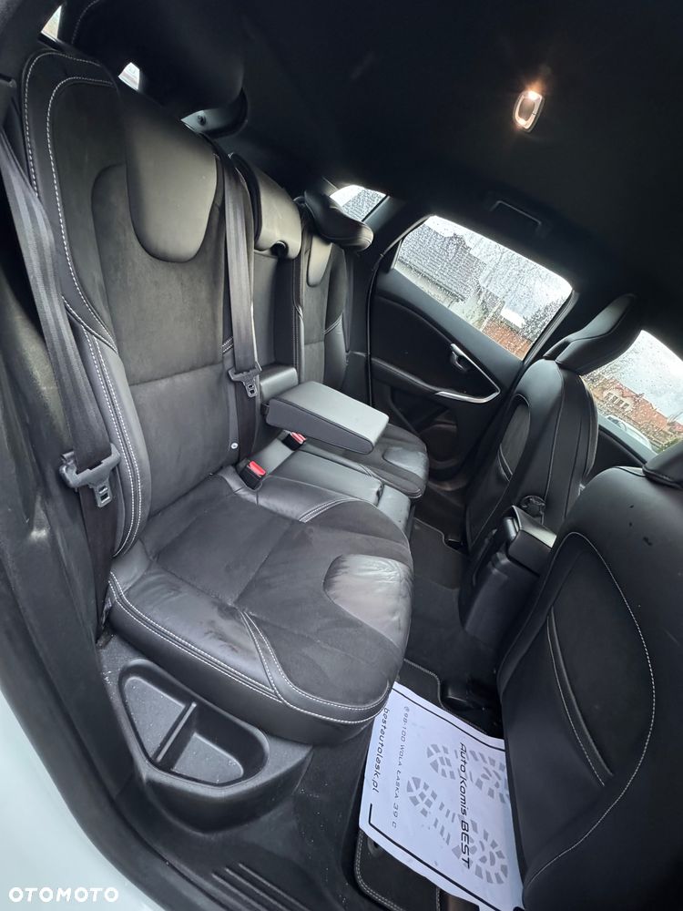 Volvo V40 D2 RDesign - 26