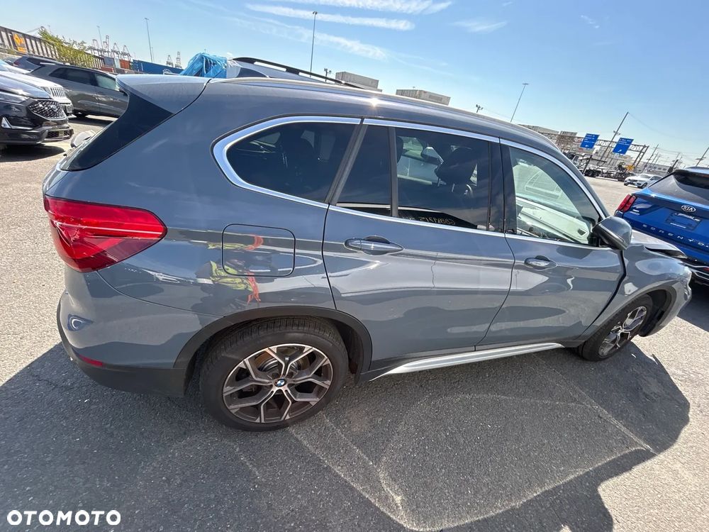 BMW X1 xDrive25i GPF xLine sport - 9