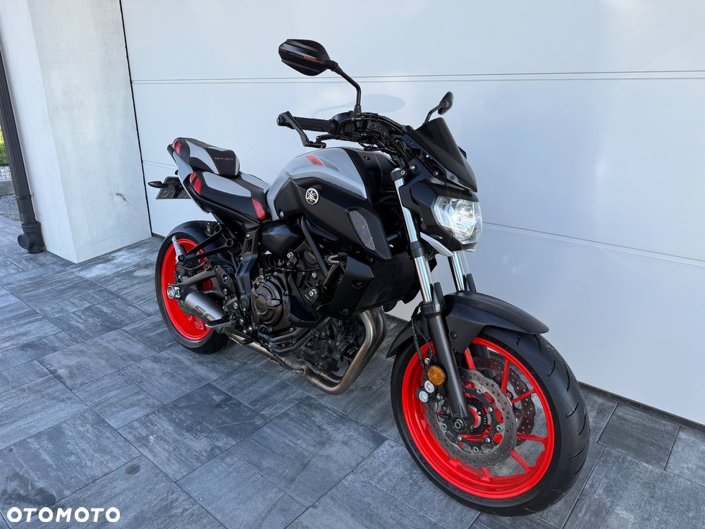 Yamaha MT - 15