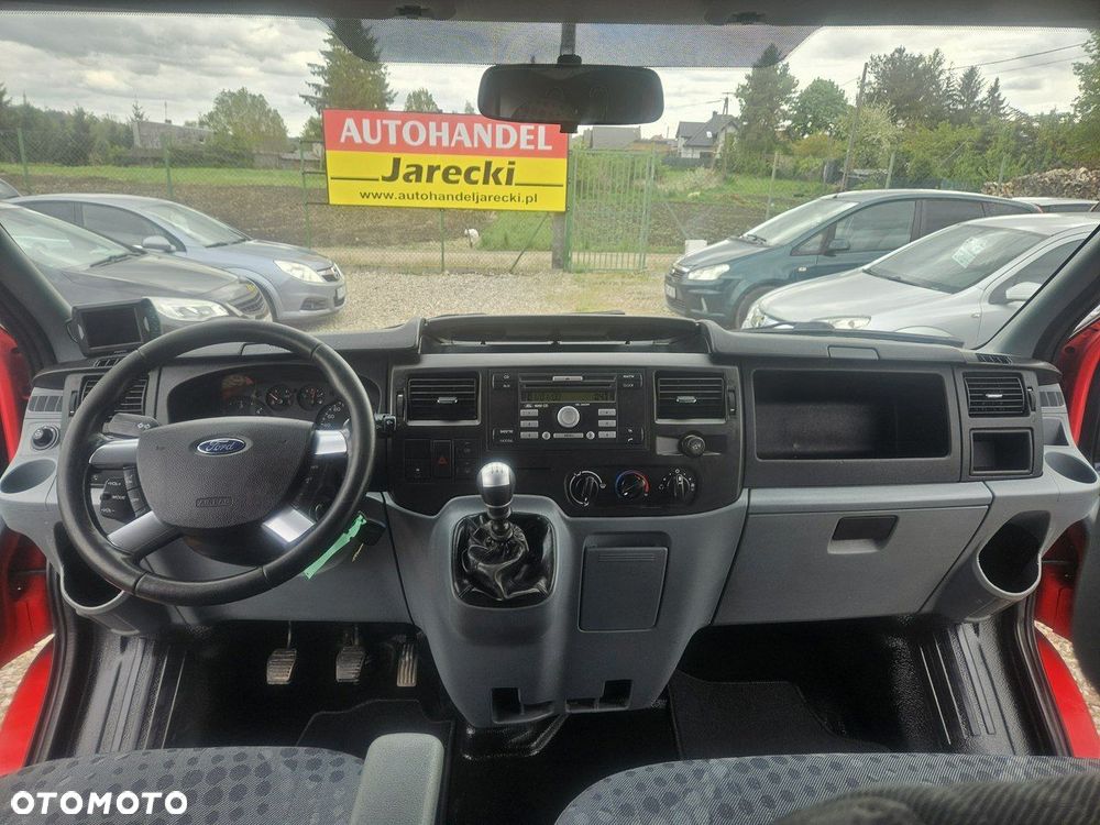 Ford Transit - 11