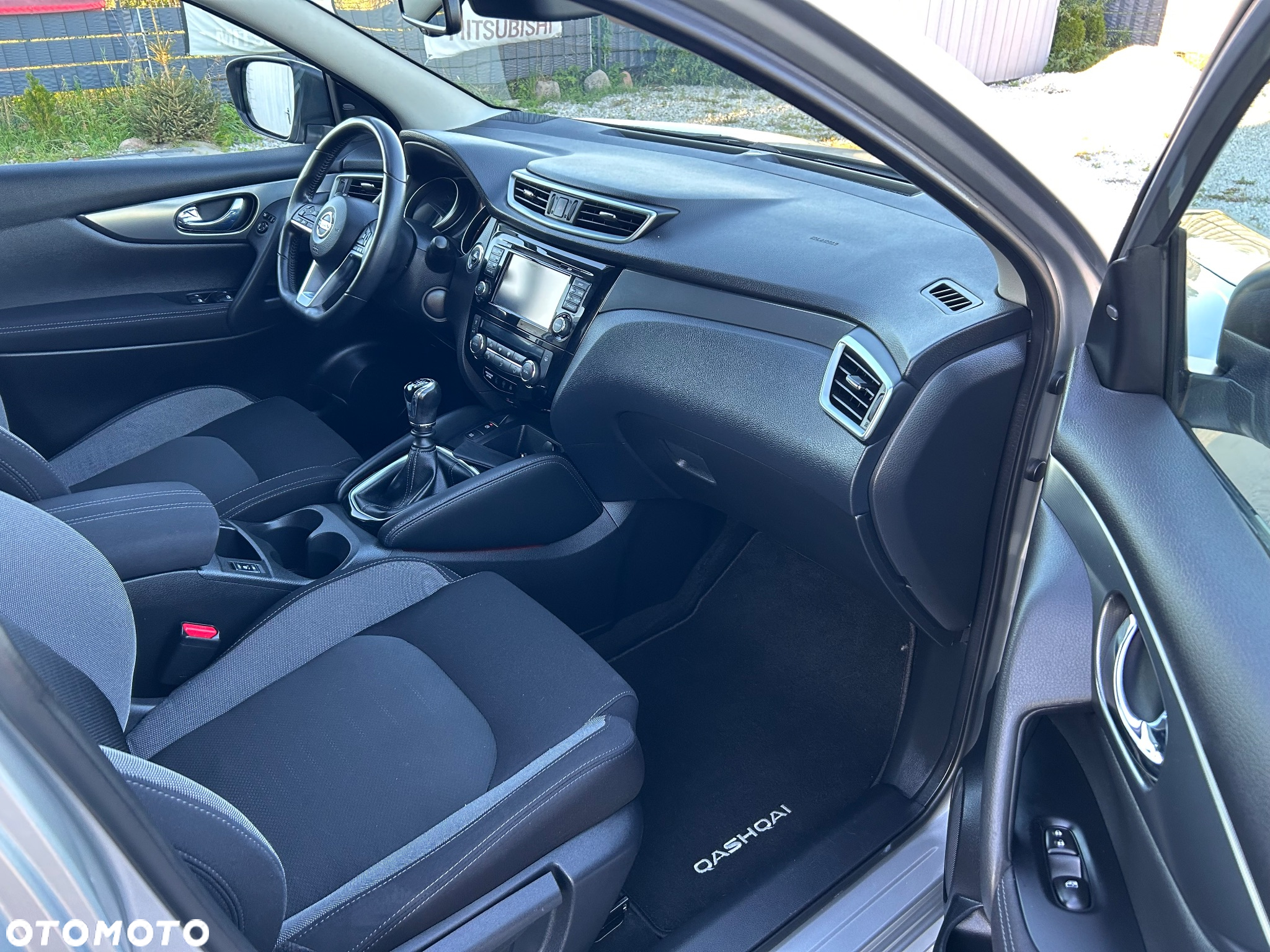 Nissan Qashqai 1.6 DIG-T N-Connecta - 12