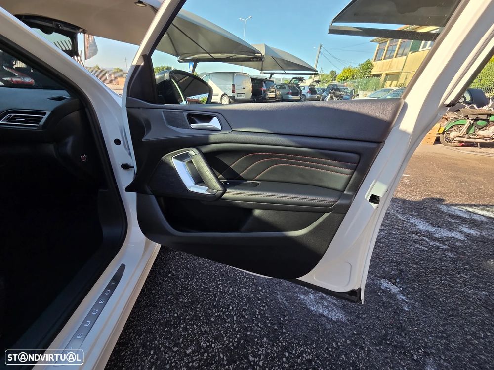 Peugeot 308 SW 1.5 BlueHDi GT Line EAT8 - 14