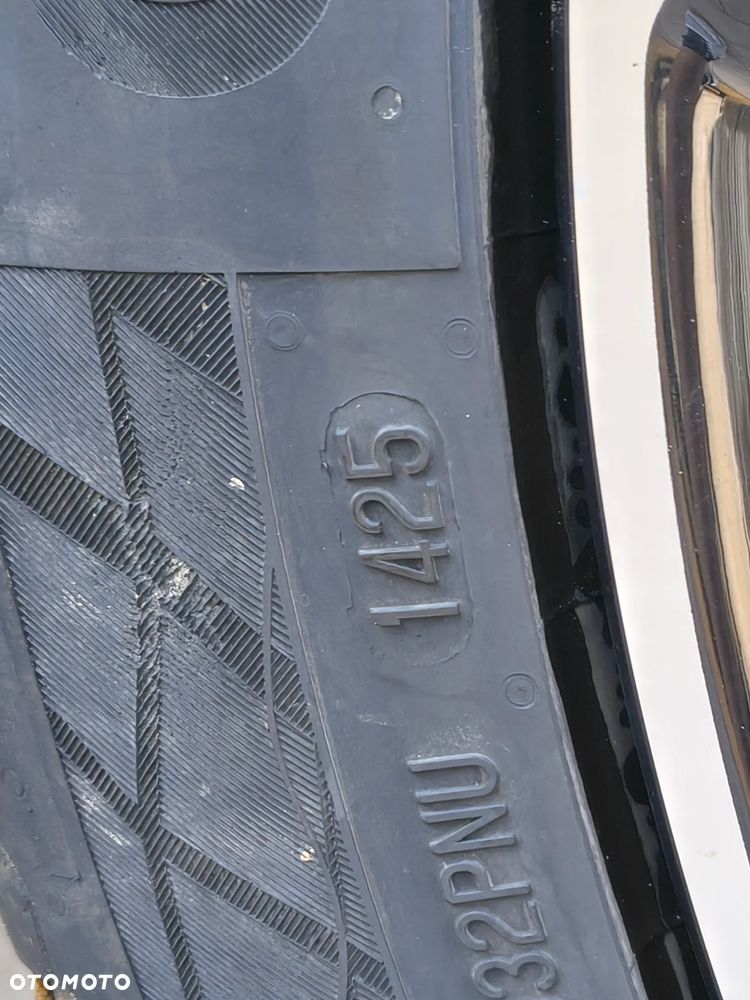 Nissan Qashqai 1.7 dCi 4x4 N-Connecta Xtronic - 34