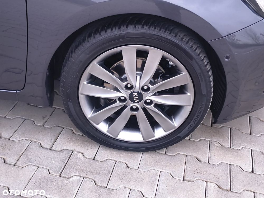 Kia Ceed 1.6 CRDi 128 Platinum Edition - 8