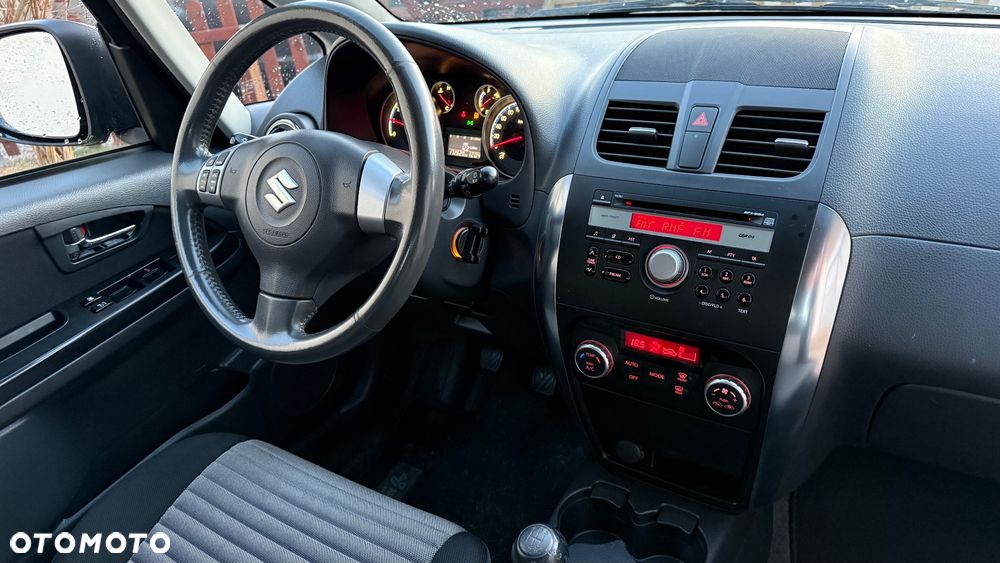 Suzuki SX4 1.6 VVT 4x2 Comfort - 22