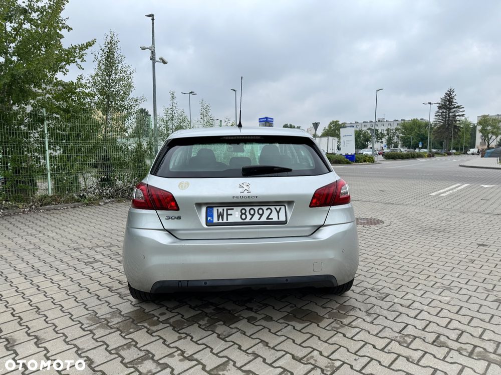 Peugeot 308 125 THP Active - 4