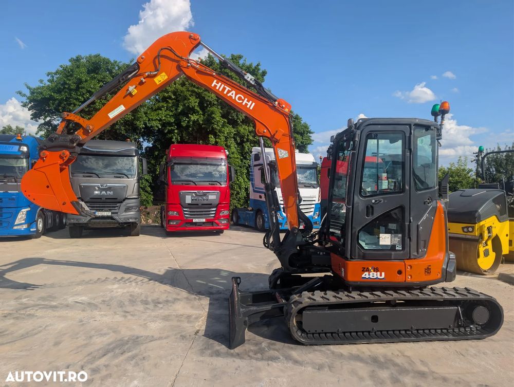 Hitachi ZX48U-6, 2023, 2.662h, CUPLA RAPIDA HIDR+3 CUPE NOI, Lama nivelare, Masa operationala 5t, latime 2m, ad sapare 4m, ridica 2,6t, Aer cond, Antifurt, senile 80% ok, posibil leasing 4 ani, PROMOTIE 39.500 EUR+Tva - 15