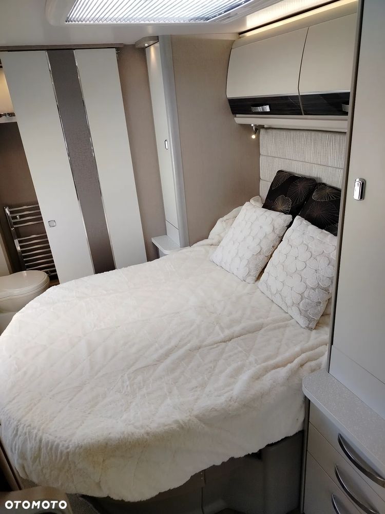 SWIFT Bessaacar Cameo - 24