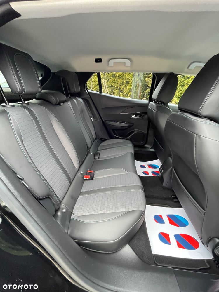 Peugeot 2008 - 32
