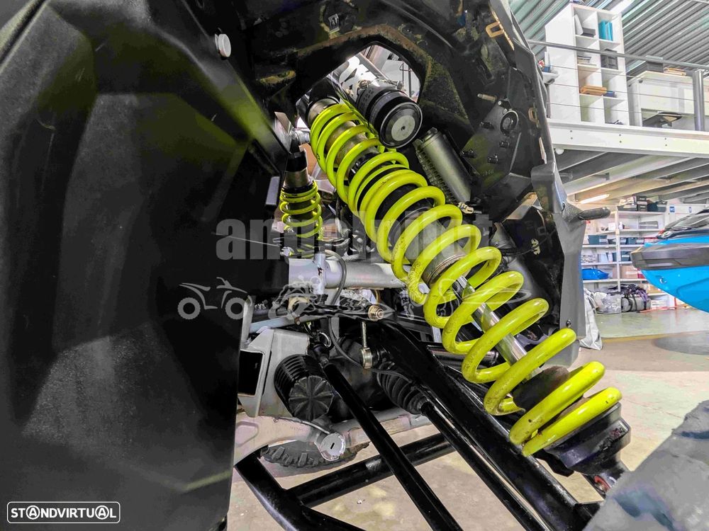 Can-Am Maverick X3 RS Turbo RR - 9