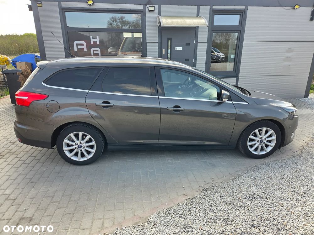 Ford Focus 1.5 TDCi DPF Start-Stopp-System Titanium - 6