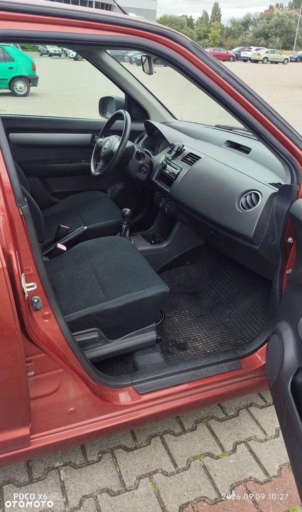 Suzuki Swift - 15