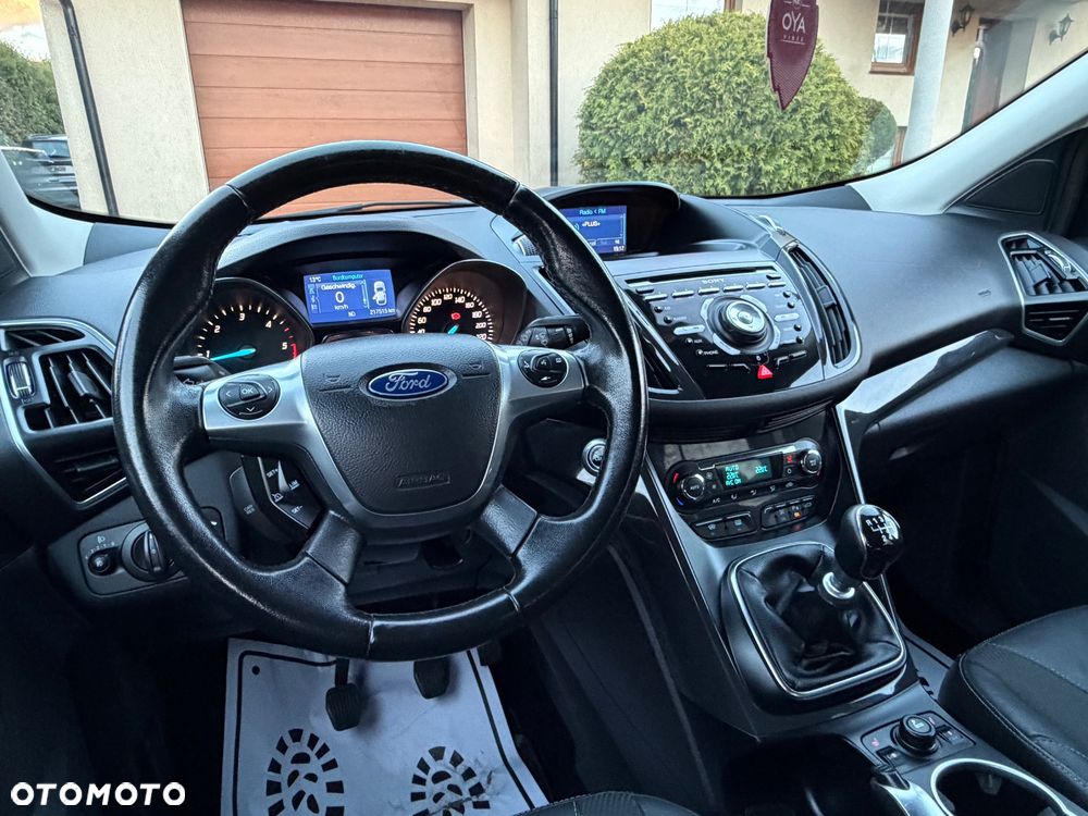 Ford Kuga 2.0 TDCi 2x4 Titanium - 35