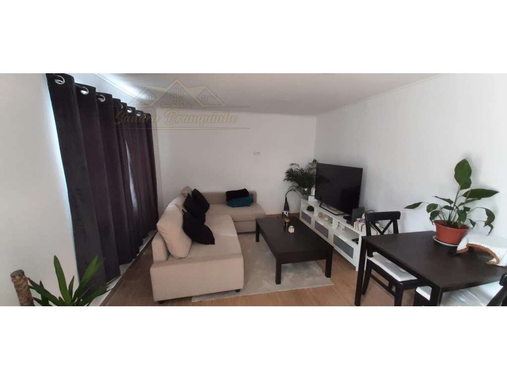 Moradia T2 TOTALMENTE RENOVADA - Grande imagem: 4/9