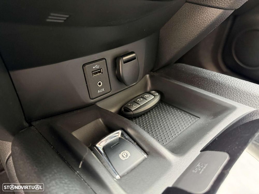 Nissan X-Trail 1.6 dCi Tekna Xtronic - 27