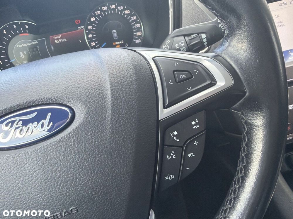 Ford Mondeo - 22